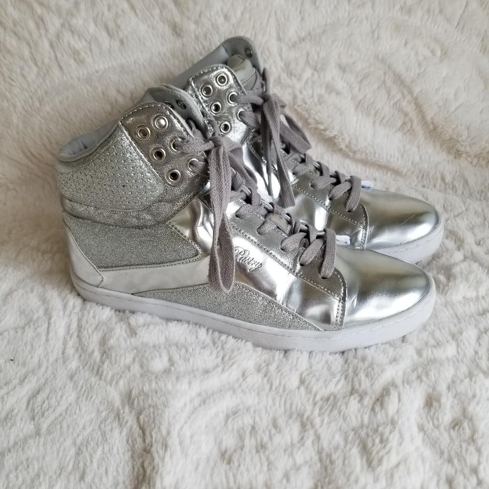Pastry dance competition hip hop shoes.